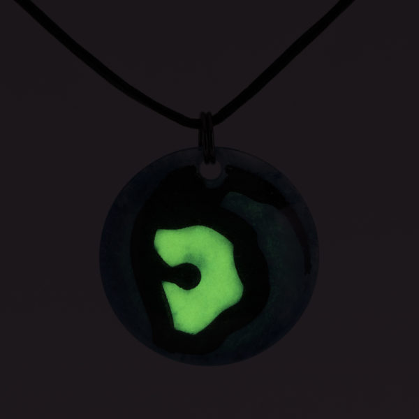 Dragon Eye Necklace - Glowing